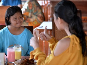 Nyantai Sore Bareng Anak-anak Istimewa di Kafe Blessing Child Sanur