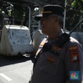 Polisi Tutup Jalan Menuju Istana Negara, Buruh Demo Tolak Omnibus Law