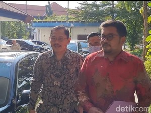 Prof BUS Datangi Rektorat Unair Usai Dicopot dari Jabatan Dekan FK