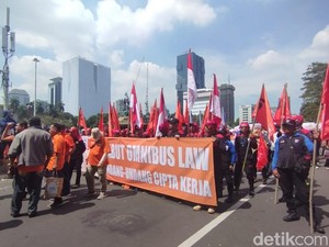 Buruh Gugat 9 Poin UU Ciptaker ke MK, Harap Minimal 4 Poin Dikabulkan