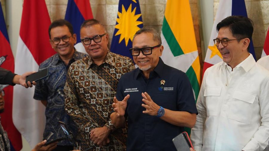 Mendag Zulhas bertemu Ketua Kadin Arsjad Rasjid di Kemendag. (Dok. Kemendag)