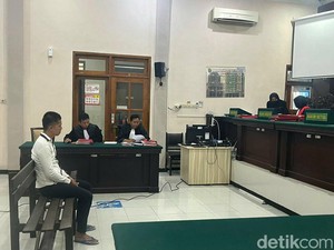 Pria Kencani-Gasak Motor Wanita Lamongan di Mojokerto Dituntut 5 Tahun Penjara