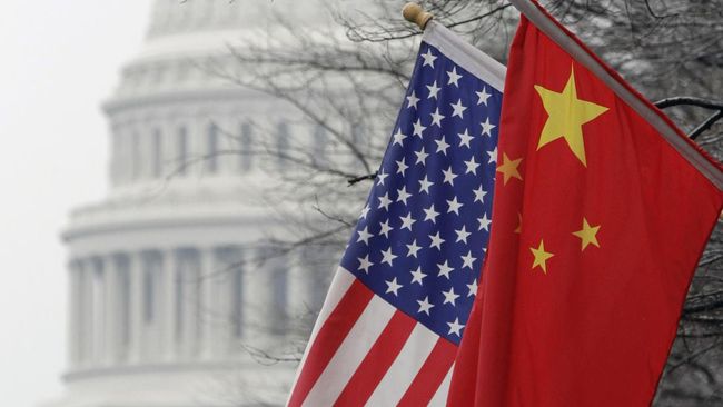 Bendera AS dan China. (AP Photo)