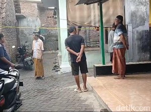 Detik-detik Kejinya Kakak Beradik Bantai Buruh Pasuruan di Depan Anak-Istri