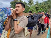 Ramai Media Asing Sorot Insiden Tambang Emas di RI
