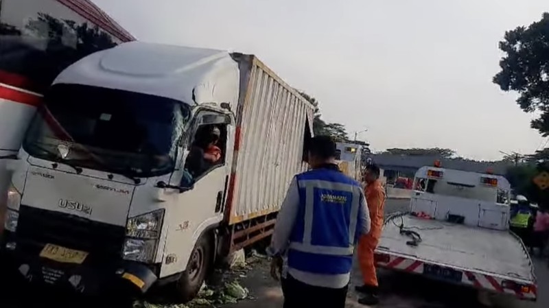 Kecelakaan beruntun terjadi di Tol Cipularang Km 86 Bandung arah Jakarta. (Dok. Istimewa)