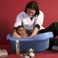 Viral Foto Lionel Messi Muda Mandikan Bayi Lamine Yamal, Ini Ceritanya