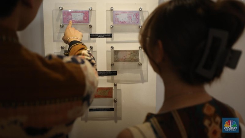 Pameran temporer Museum Bank Indonesia dengan nama D'Commentry (The Comunication and Education on Numismatic History) dengan tema 