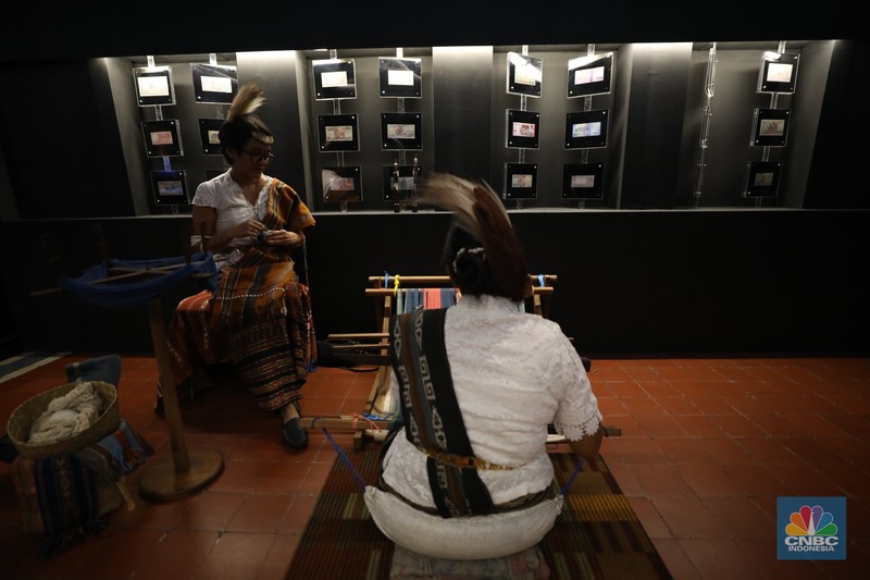 Pameran temporer Museum Bank Indonesia dengan nama D'Commentry (The Comunication and Education on Numismatic History) dengan tema 