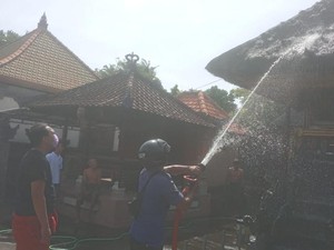 Pura Merajan Arya Wang Bang Pinatih di Klungkung Terbakar