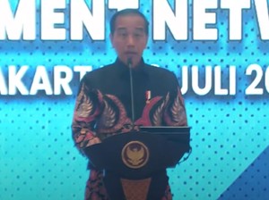Jokowi Sedih Donald Trump Ditembak, Doakan Kesembuhan