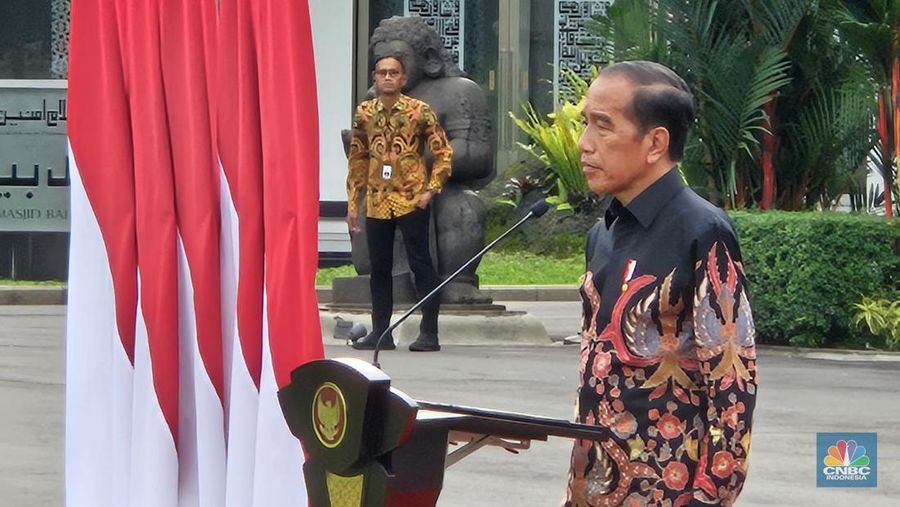 Presiden Joko Widodo lepas tim Indonesia menuju Olimpiade Paris 2024 di Jakarta, Rabu (10/7/2024). (²©²ÊÍøÕ¾/Emir Yanwardhana)