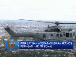 Angkatan Udara Prancis Latihan Parade Jelang Peringatan Hari Nasional