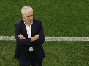 Masa Depannya Dispekulasikan, Deschamps pun Kesal