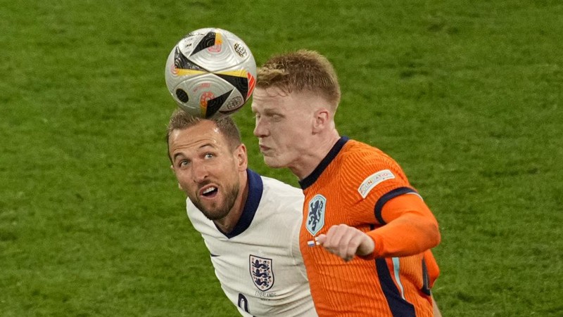 Inggris kalahkan Belanda dengan skor 2-1 pada babak semi-final Piala Eropa 2024 di Signal Iduna Park, Dormund, Jerman. Kamis (11/7/2024) dini hari. (AP Photo/Martin Meissner)