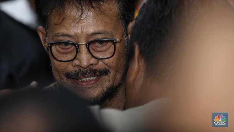 Mantan Menteri Pertanian (Mentan) Syahrul Yasin Limpo (SYL) tiba di Pengadilan Tipikor Jakarta, Kamis  11/7/2024). SYL akan menjalani sidang putusan, yakni pembacaan dakwaan terkait kasus korupsi di Kementerian Pertanian (Kementan). (CNBC Indonesia/Tri Susilo)