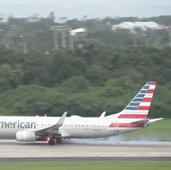 Detik-Detik Ngeri Roda Pesawat Boeing Meledak Sebelum Lepas Landas