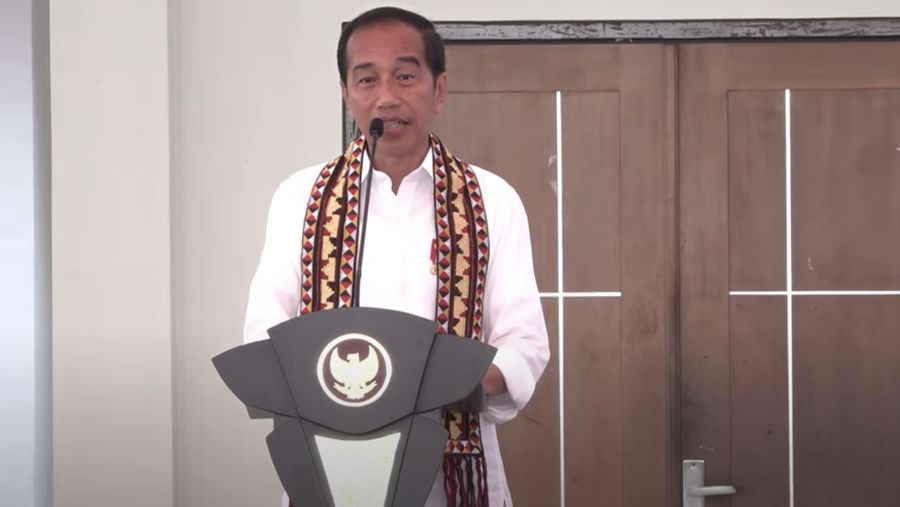 Presiden Joko Widodo saat peresmian Jokowi Learning Centre di SMA Kebangsaan, Lampung Selatan, Kamis (11/7/2024). (YouTube/Sekretariat Presiden)