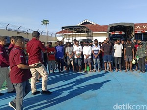 Terdampar di Rote, Puluhan Imigran Gelap Ditampung di Rudenim Kupang