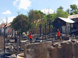 6 Rumah Bantuan Nelayan di Polman Ludes Terbakar, Kerugian Rp 200 Juta