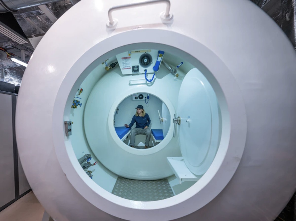 BRIN dan OceanX Eksplorasi Laut Dalam Sulawesi Utara untuk Keanekaragaman Hayati