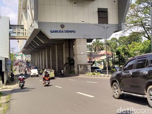 Jalan Dalam Kota Rusak, BBPJN Sumsel Salahkan Stasiun LRT