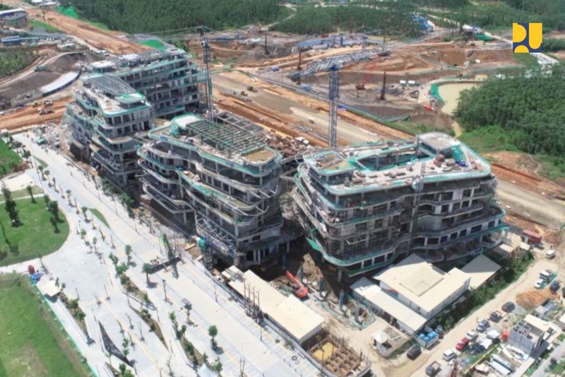Kementerian Pekerjaan Umum dan Perumahan Rakyat (PUPR) terus mempercepat kesiapan infrastruktur untuk Upacara Bendera HUT ke-79 Kemerdekaan RI di IKN. Kementerian Pekerjaan Umum dan Perumahan Rakyat (PUPR) terus mempercepat kesiapan infrastruktur untuk Upacara Bendera HUT ke-79 Kemerdekaan RI di IKN. (Dok. PUPR)