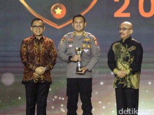 Hoegeng Awards 2024: AKP Reza Pratama Polisi Inovatif