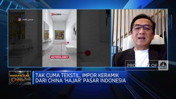 Tak Cuma Tekstil, Keramik Dari China