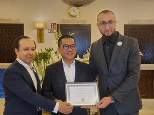 Dukung Pelestarian Lingkungan, Yandri Susanto Raih Penghargaan dari GCI
