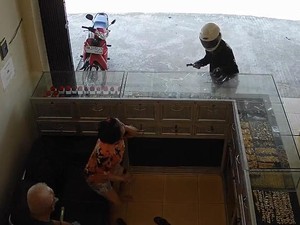 Toko Emas di Bangka Selatan Dirampok Siang Bolong, Pelaku Bawa Senpi Rakitan