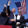 Teori Konspirasi Penembakan Trump Makin Liar, Sengaja dan Propaganda?