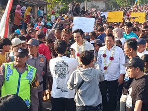 Diarak Ribuan Warga, Crazy Rich Grobogan Resmi Buka Taman JOSS