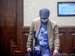 Hakim Agung Gazalba Bantah Minta Sopir Jemput Teman Wanita di Bandara