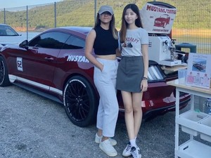 Kakak-Adik Tinggalkan Gaji Besar Demi Bisnis Kopi Pinggir Jalan