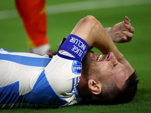 Messi Nangis di Final Copa Amerika, Cedera Pergelangan Kaki Jadi Sorotan