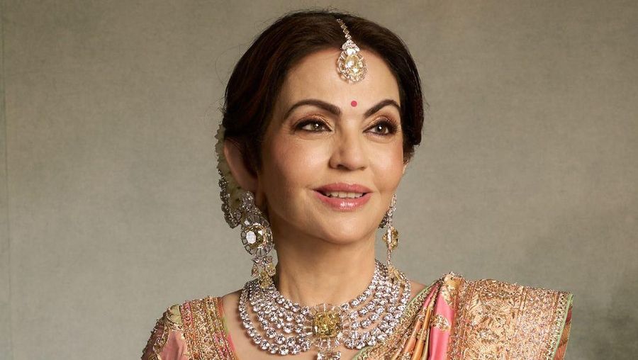 Nita Ambani istri crazy rich India, Mukesh Ambani. (Instagram @kantilalchhotalal)
