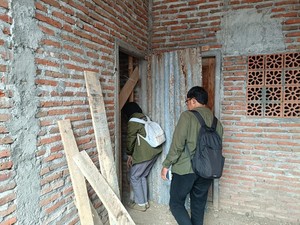 Heboh Penemuan Zat Kimia Diduga Bahan Peledak dalam Rumah Kosong di Jember