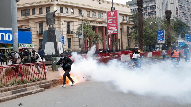 Demonstrasi menuntut Presiden Kenya William Ruto mundur berlangsung ricuh. (REUTERS/Thomas Mukoya)