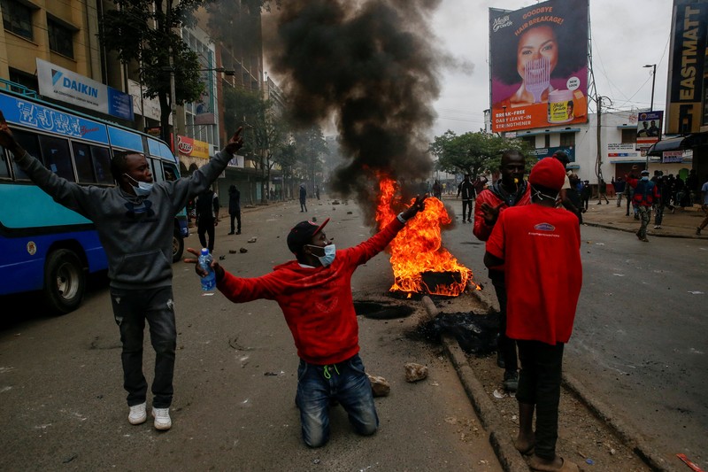Demonstrasi menuntut Presiden Kenya William Ruto mundur berlangsung ricuh. (REUTERS/Thomas Mukoya) Demonstrasi menuntut Presiden Kenya William Ruto mundur berlangsung ricuh. (REUTERS/Thomas Mukoya)