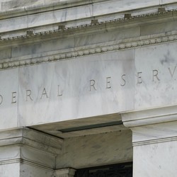BI Prediksi Suku Bunga The Fed Turun November!