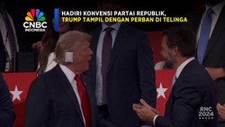 Hadiri Konvensi Partai Republik, Trump Tampil Dengan Perban di Telinga