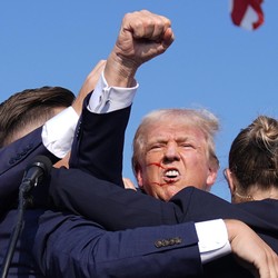 Percobaan Pembunuhan Trump, Ditembak Sniper Berujung Banjir Dukungan
