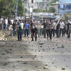Kuota PNS Bikin Kacau 1 Negara, Bangladesh Chaos-400 Luka