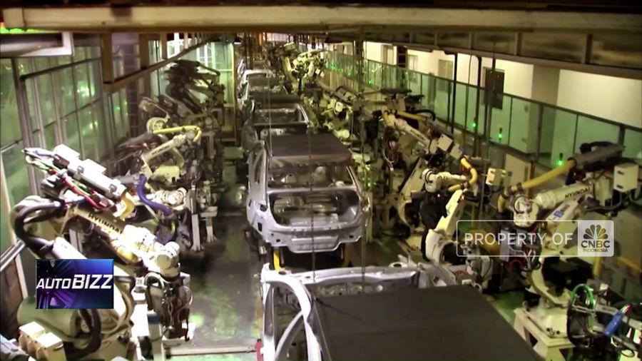Obsesi Mobil Listrik Jokowi, Produksi 600 Ribu Unit Tanpa Pembeli?