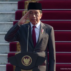 Jokowi Tiba-tiba Minta Maaf pada Petinggi TNI-Polri