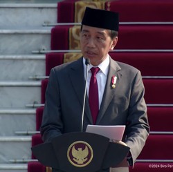 Belum Jadi Berkantor di IKN, Jokowi: Tiap Hari Hujan Deras Terus!