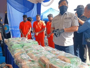 Kapal Berbendera Singapura Ditangkap di Kepri, Bawa Sabu 106 Kg