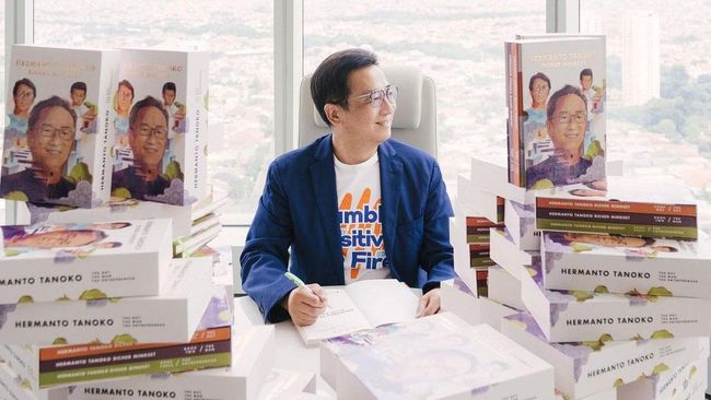 Lahir di Bekas Kandang Ayam, Kini Jadi Manusia Rp 100 Triliun