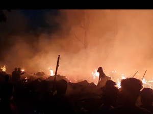 Permukiman Padat Penduduk di Pondok Pinang Jaksel Kebakaran!